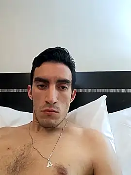 TommyMomentum online show from October 4, 2025, 2:24 am