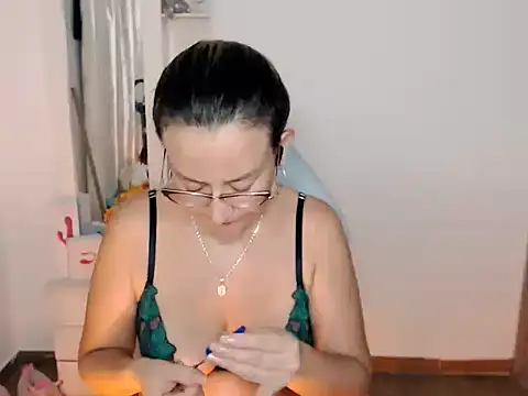 BOREAL MOON online show from March 17, 2026, 6:16 am