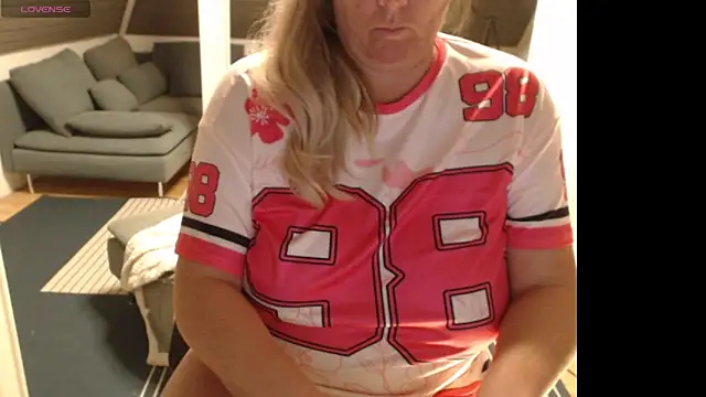 KimMitchelli online show from January 6, 2026, 10:03 pm