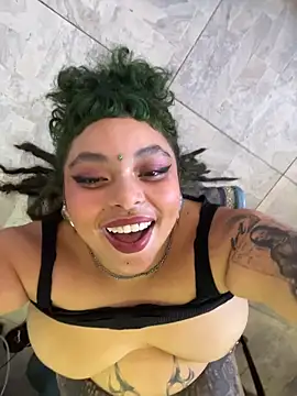 PrincessLauren420 online show from April 16, 2026, 9:39 pm