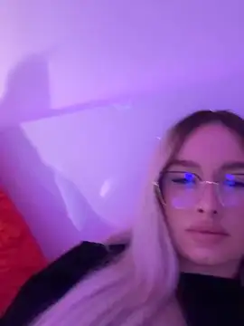 mollyxxx online show from November 2, 2025, 1:10 am