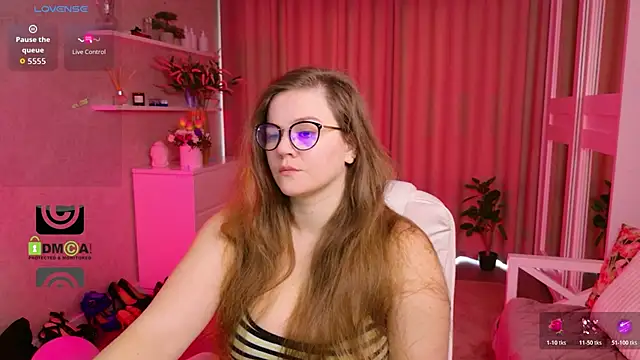 KellyKleine online show from March 9, 2026, 7:12 am