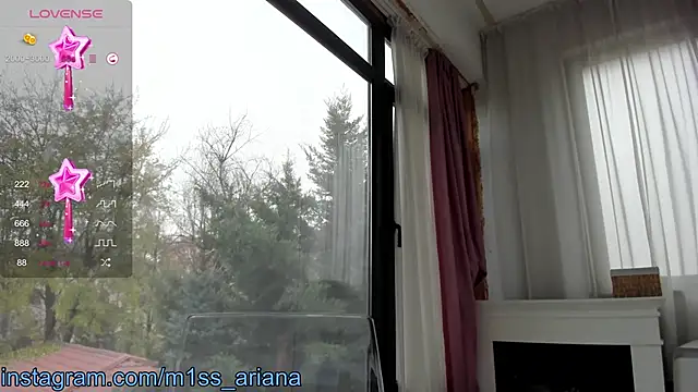 Snapshot of Miss_Ariana_ chatting on December 11, 2024, 10:36 am Miss Ariana online show from December 11, 2024, 10:36 am