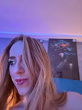 RockQueen A online show from March 7, 2025, 5:08 am
