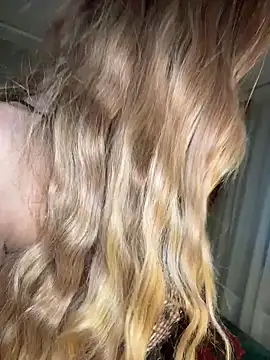 RockQueen A online show from December 20, 2025, 5:54 am