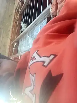 SunnyleoneBG online show from November 9, 2025, 5:33 am