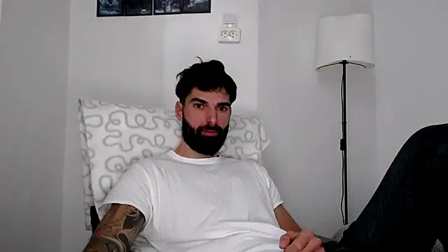 Verycutex online show from January 14, 2026, 7:45 am