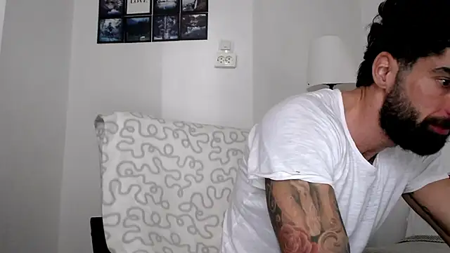 Verycutex online show from March 6, 2026, 8:09 am