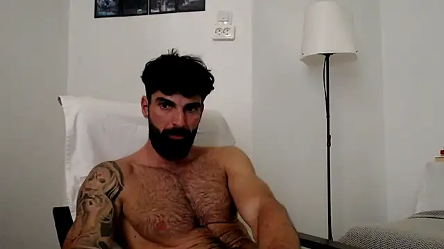 Verycutex online show from May 26, 2026, 2:37 pm