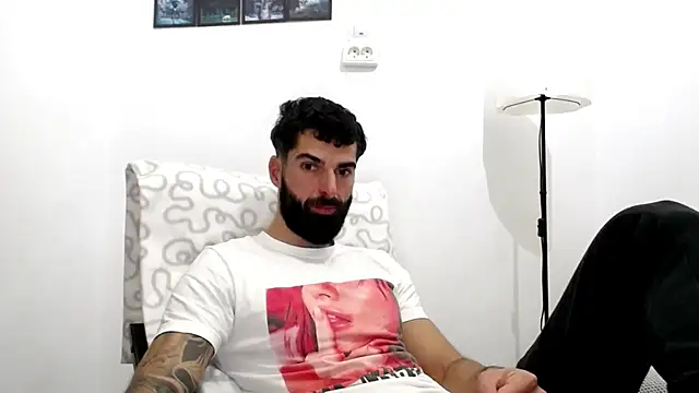 Verycutex online show from November 27, 2025, 6:58 am