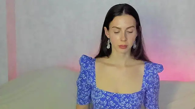 Teresa Hardly online show from November 13, 2025, 8:24 pm