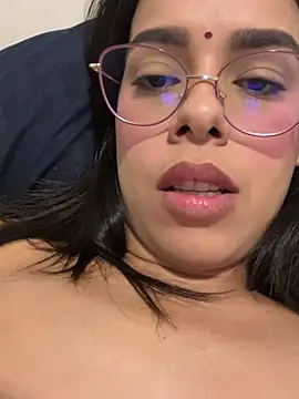 Anandacute1 online show from March 10, 2025, 1:21 pm