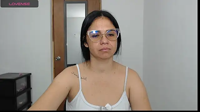 Snapshot of selena_ferri chatting on February 22, 2026, 10:11 pm selena ferri online show from February 22, 2026, 10:11 pm