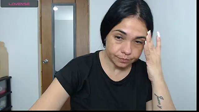 selena ferri online show from December 4, 2025, 1:15 am