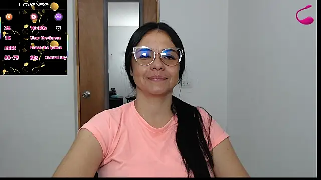 Snapshot of selena_ferri chatting on February 14, 2026, 11:27 pm selena ferri online show from February 14, 2026, 11:27 pm