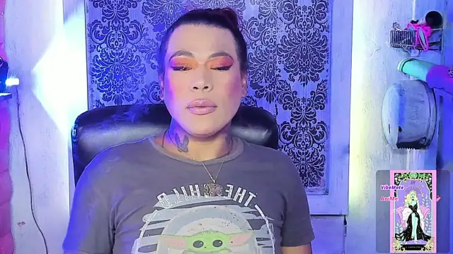 tsviolett online show from October 17, 2025, 6:32 pm