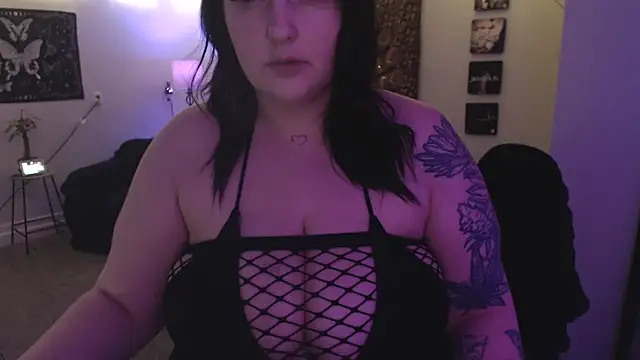 HazeyBvby online show from June 17, 2026, 5:40 am