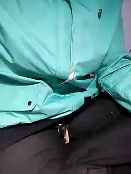 Snapshot of loveyou246 chatting on February 25, 2025, 2:14 am loveyou246 online show from February 25, 2025, 2:14 am