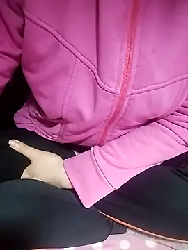 Snapshot of loveyou246 chatting on February 20, 2025, 1:40 pm loveyou246 online show from February 20, 2025, 1:40 pm