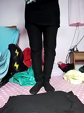 Snapshot of loveyou246 chatting on February 23, 2025, 4:17 am loveyou246 online show from February 23, 2025, 4:17 am