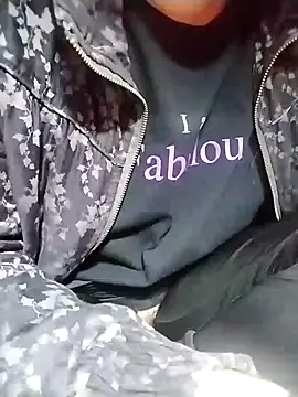 Snapshot of loveyou246 chatting on February 4, 2025, 11:59 pm loveyou246 online show from February 4, 2025, 11:59 pm