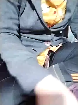 Snapshot of loveyou246 chatting on January 11, 2025, 2:20 am loveyou246 online show from January 11, 2025, 2:20 am