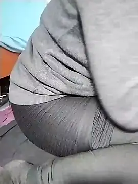 Snapshot of loveyou246 chatting on January 30, 2025, 2:16 am loveyou246 online show from January 30, 2025, 2:16 am