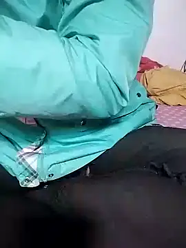 Snapshot of loveyou246 chatting on February 13, 2025, 4:22 am loveyou246 online show from February 13, 2025, 4:22 am