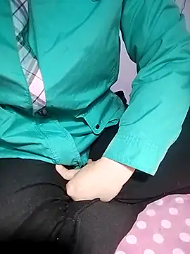 Snapshot of loveyou246 chatting on February 13, 2025, 8:06 am loveyou246 online show from February 13, 2025, 8:06 am