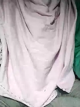 Snapshot of loveyou246 chatting on January 22, 2025, 12:16 am loveyou246 online show from January 22, 2025, 12:16 am