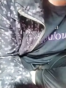 Snapshot of loveyou246 chatting on February 5, 2025, 7:18 am loveyou246 online show from February 5, 2025, 7:18 am