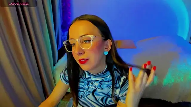 Snapshot of CurlySteph chatting on February 1, 2026, 7:23 pm CurlySteph online show from February 1, 2026, 7:23 pm