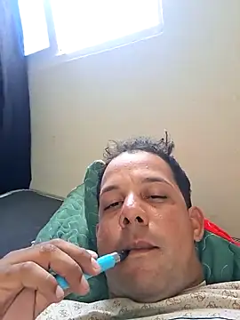 YohanManuelBar1 online show from May 24, 2026, 8:31 pm