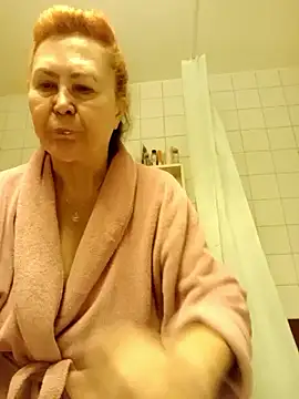 Hottie-Mom online show from February 27, 2026, 10:37 am