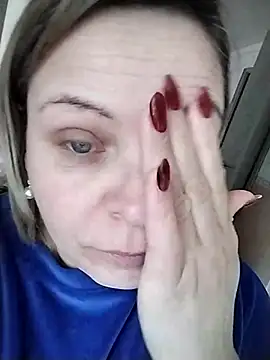 Snapshot of EvaCristal chatting on February 8, 2026, 9:07 am EvaCristal online show from February 8, 2026, 9:07 am