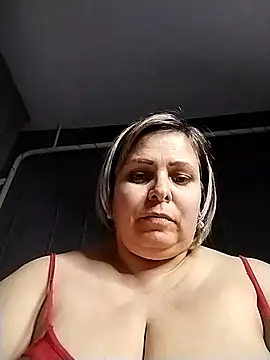 Snapshot of EvaCristal chatting on January 15, 2026, 8:34 pm EvaCristal online show from January 15, 2026, 8:34 pm