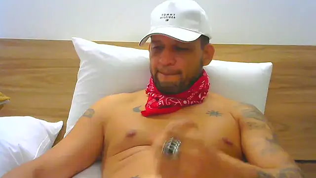 Snapshot of altenori112 chatting on July 13, 2026, 4:45 am altenori112 online show from July 13, 2026, 4:45 am