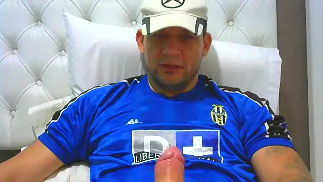 altenori112 online show from January 19, 2026, 2:26 am