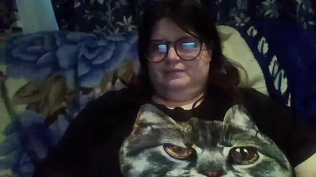 Snapshot of minimoodles chatting on March 22, 2026, 5:36 pm minimoodles online show from March 22, 2026, 5:36 pm