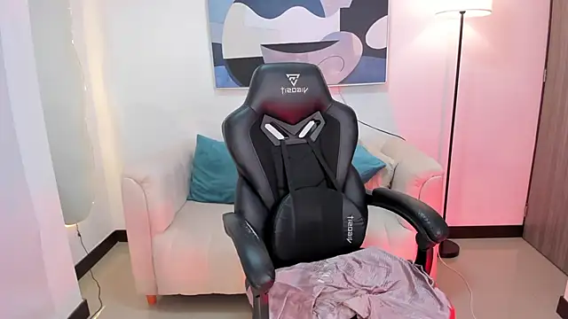 Snapshot of SaraParker_ chatting on February 19, 2026, 10:18 pm SaraParker online show from February 19, 2026, 10:18 pm