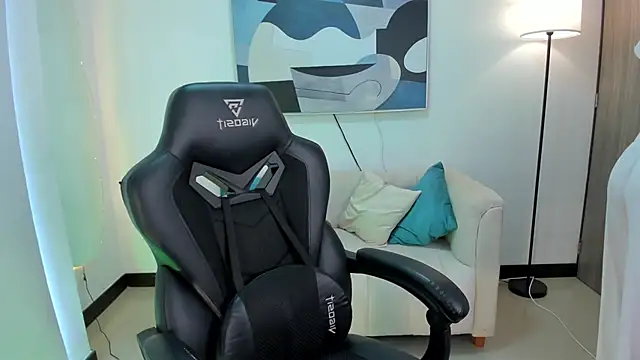 SaraParker  online show from November 7, 2025, 5:50 pm