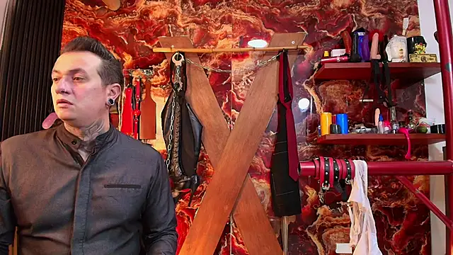 Snapshot of boy_n_girl chatting on October 12, 2025, 11:00 am boy n girl online show from October 12, 2025, 11:00 am