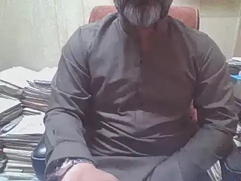 hairymaster95 online show from November 13, 2025, 4:16 am