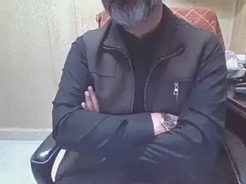 hairymaster95 online show from February 25, 2026, 7:41 am