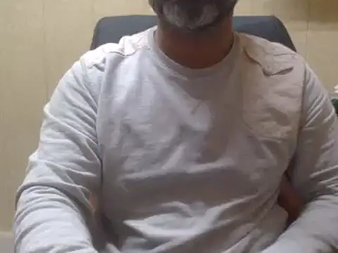 hairymaster95 online show from January 26, 2025, 7:53 am