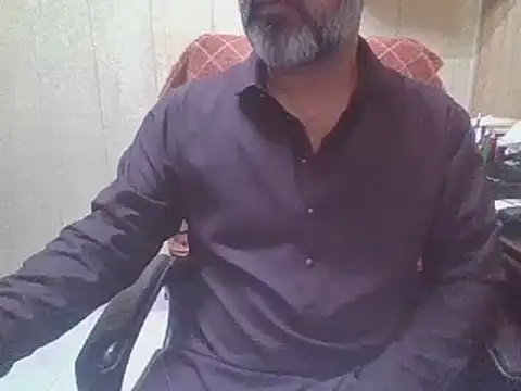 Snapshot of hairymaster95 chatting on June 1, 2026, 3:40 am hairymaster95 online show from June 1, 2026, 3:40 am
