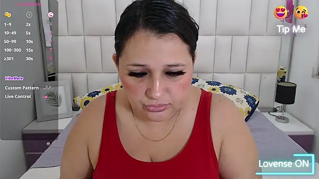 Kerly Doll online show from February 25, 2025, 2:26 pm