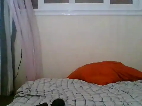 PRETTY-MI online show from April 15, 2026, 7:51 pm