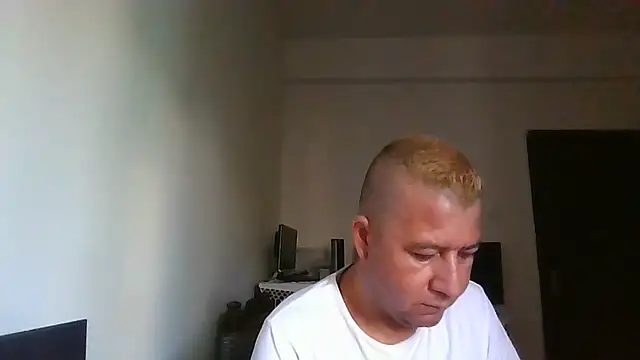 KingoftheNorth2021 online show from April 11, 2026, 1:04 pm