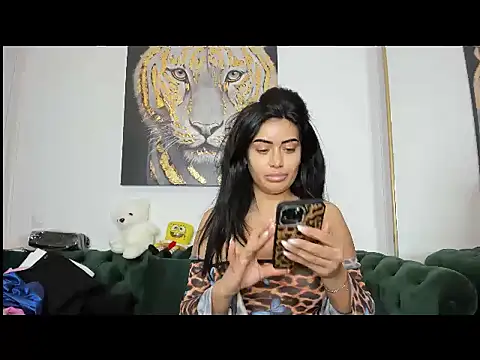 Snapshot of AnnaKarin chatting on February 21, 2025, 11:44 am AnnaKarin online show from February 21, 2025, 11:44 am